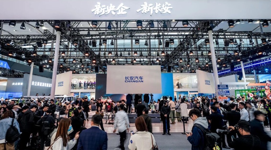 小智一周要闻 | 东风“人形机器人”明年上岗；长安拟设立机器人公司