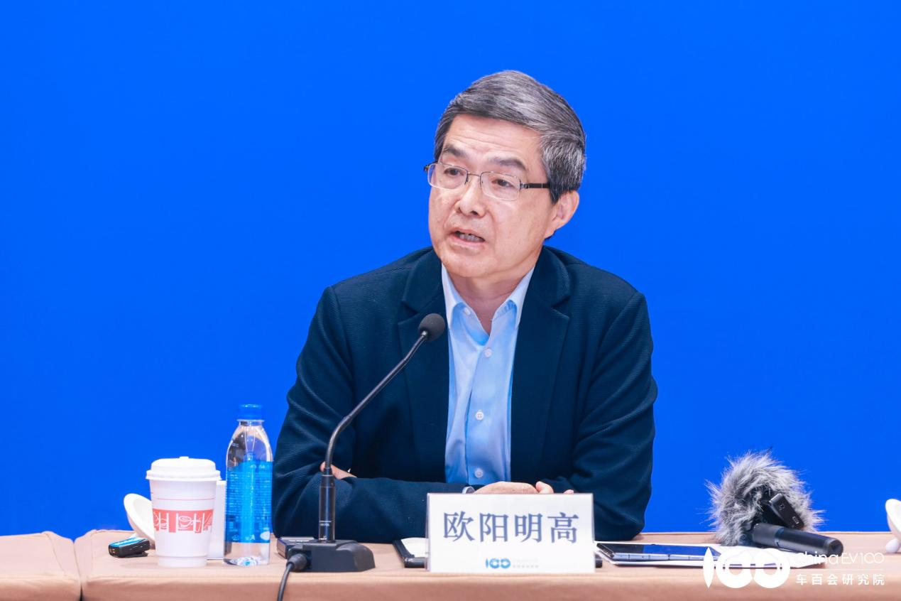 回应产业关键问题，2026年度车百会研究院专家媒体交流会在京举办